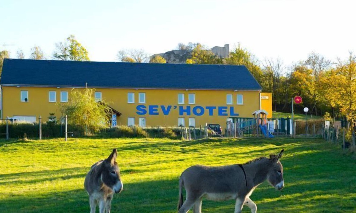 Severac-le-Chateau Hotel | Sev'hotel