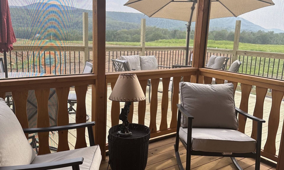 Weikert Cabin | Seven Mtn Vista FirePit Hammock Deck Private