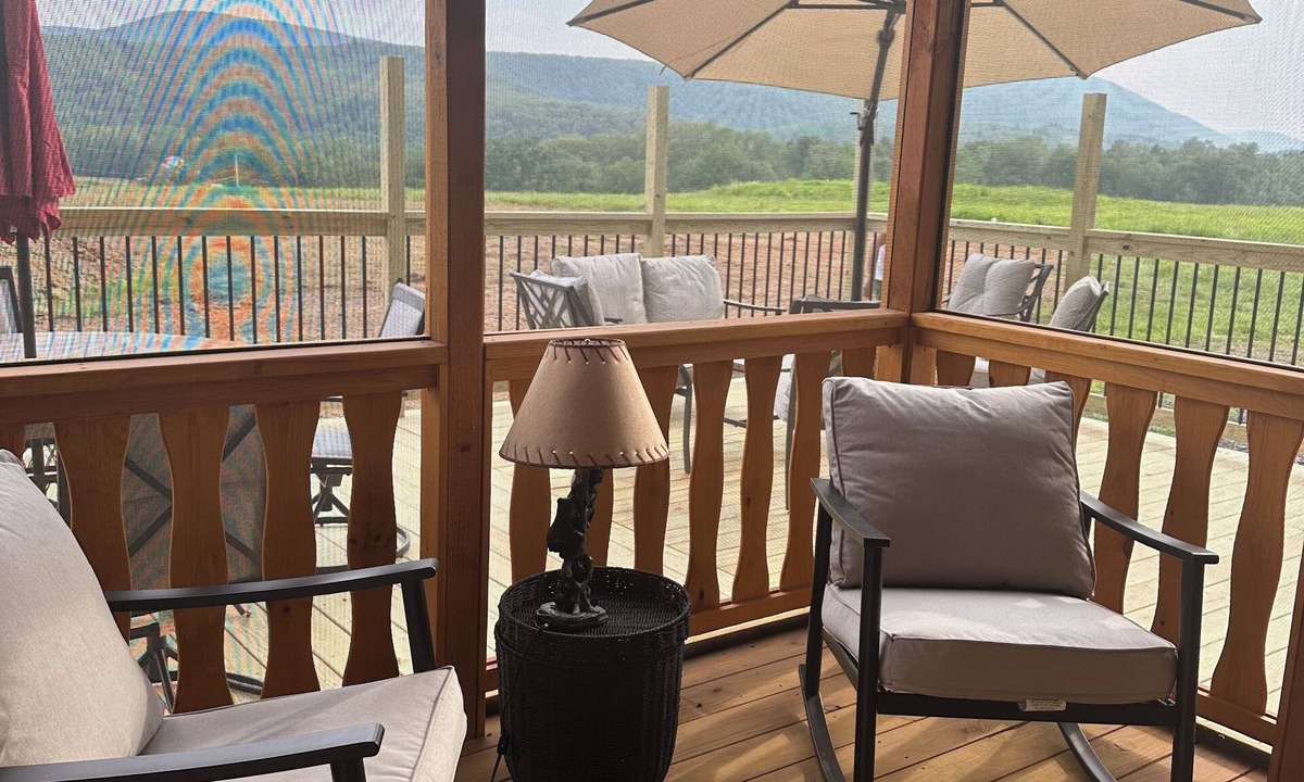 Weikert Cabin | Seven Mtn Vista FirePit Hammock Deck Private