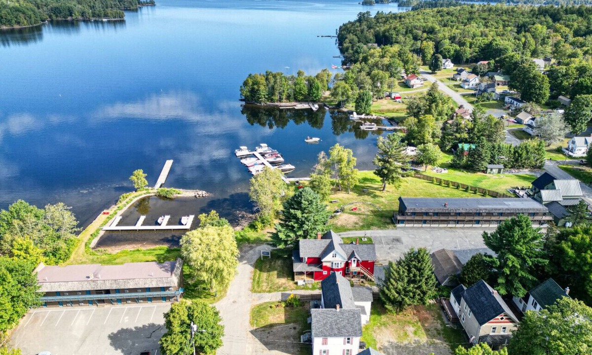 Greenville Junction Apartment | Seven North - Apartment