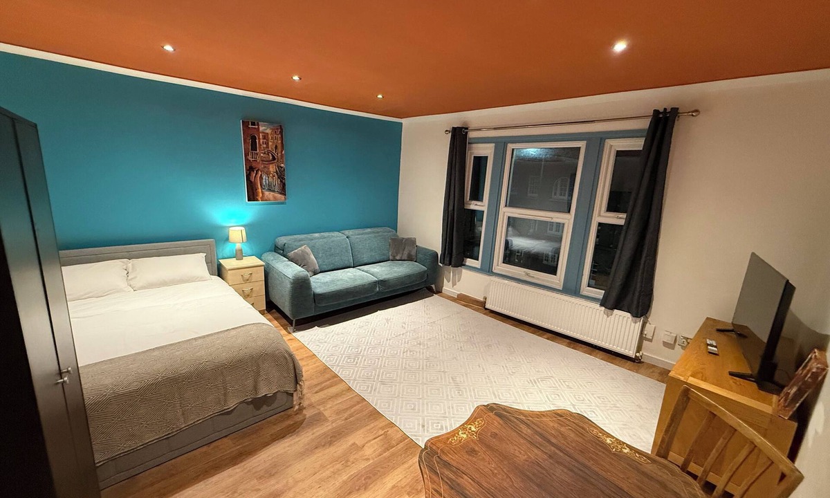 Tottenham Green Apartment | Seven Sisters Retreat