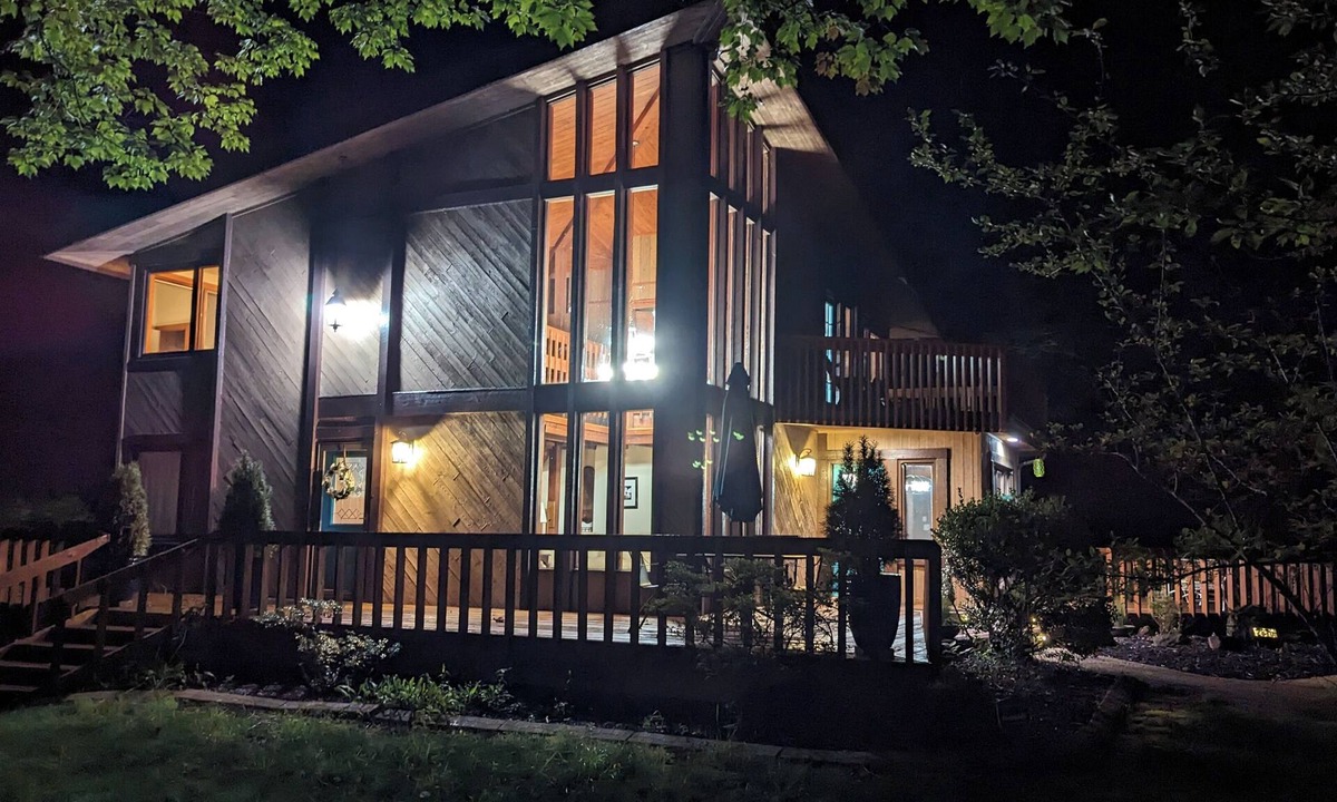 Andersonville Ski Chalet | Seven Springs, a cozy getaway sitting on 500 acres