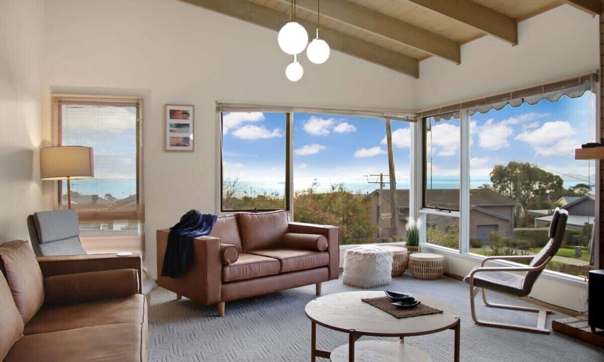 Clifton Springs House | Seven Views I Pool Table n Water Views