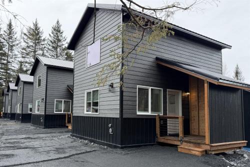 Seward Ski Chalet | Seward Mountain View Cabins #8