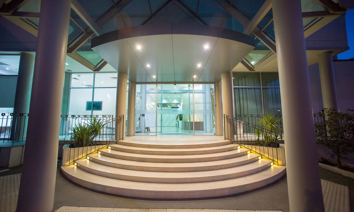 Modbury Hotel | Sfera's Park Suites & Convention Centre