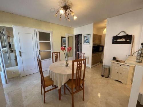 Saint-Hilaire-de-Riez Apartment | SH160-134 Appart 2 pièces cabine 5 couchages SAINT HILAIRE DE RIEZ