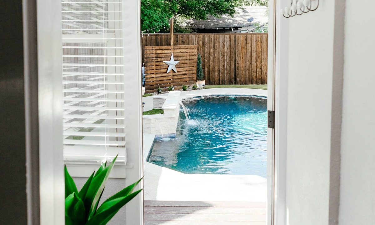 Lower Greenville House | Shabby Chic Meets City