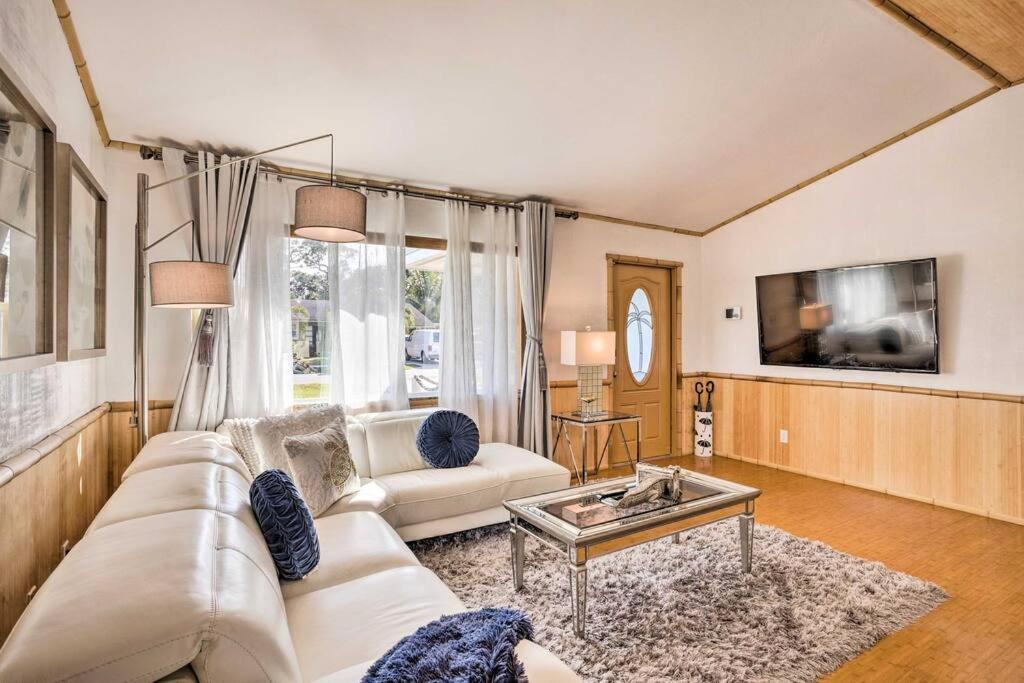 Boynton Beach House | Shabella Vacation Home