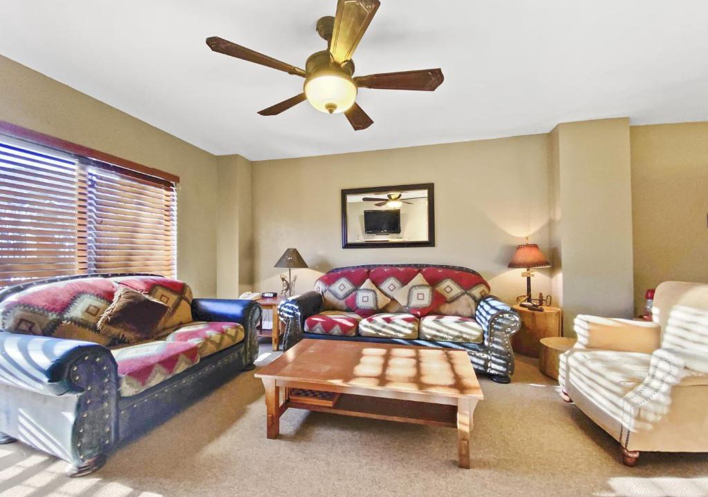 North Park City Apartment | Shadow Ridge 112 condo