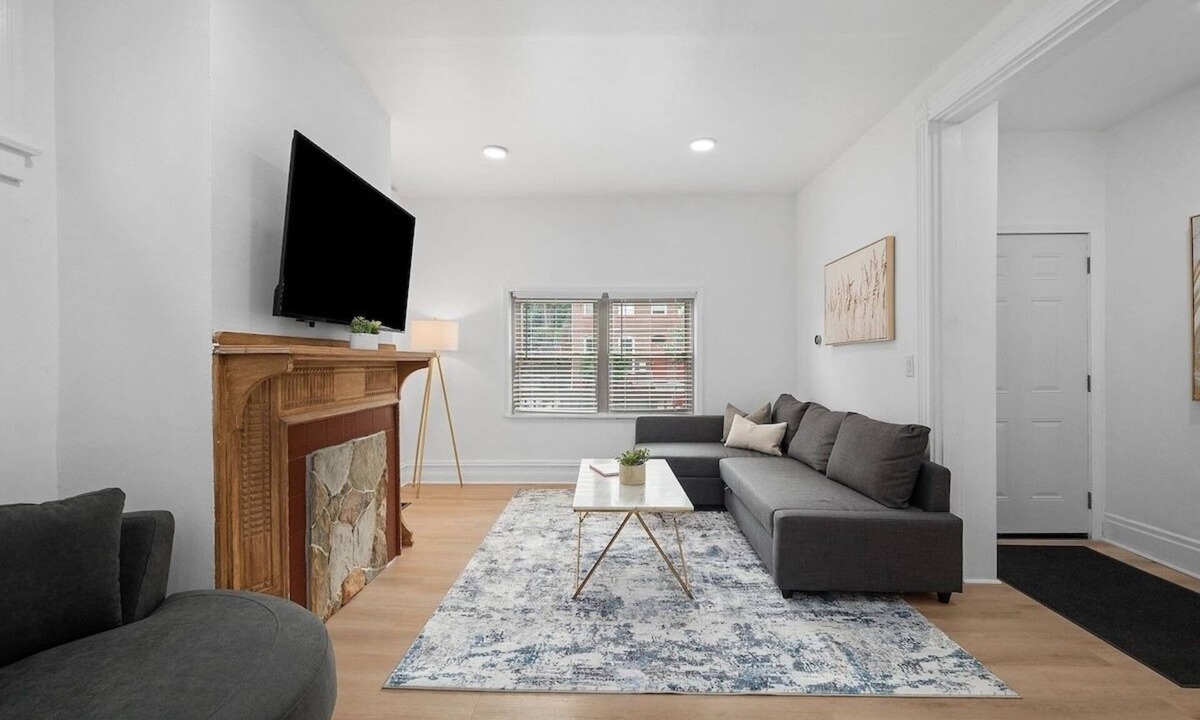 Shadyside Apartment | Shadyside/Central @1 Spacious and Modern 1Bdr with Free Parking