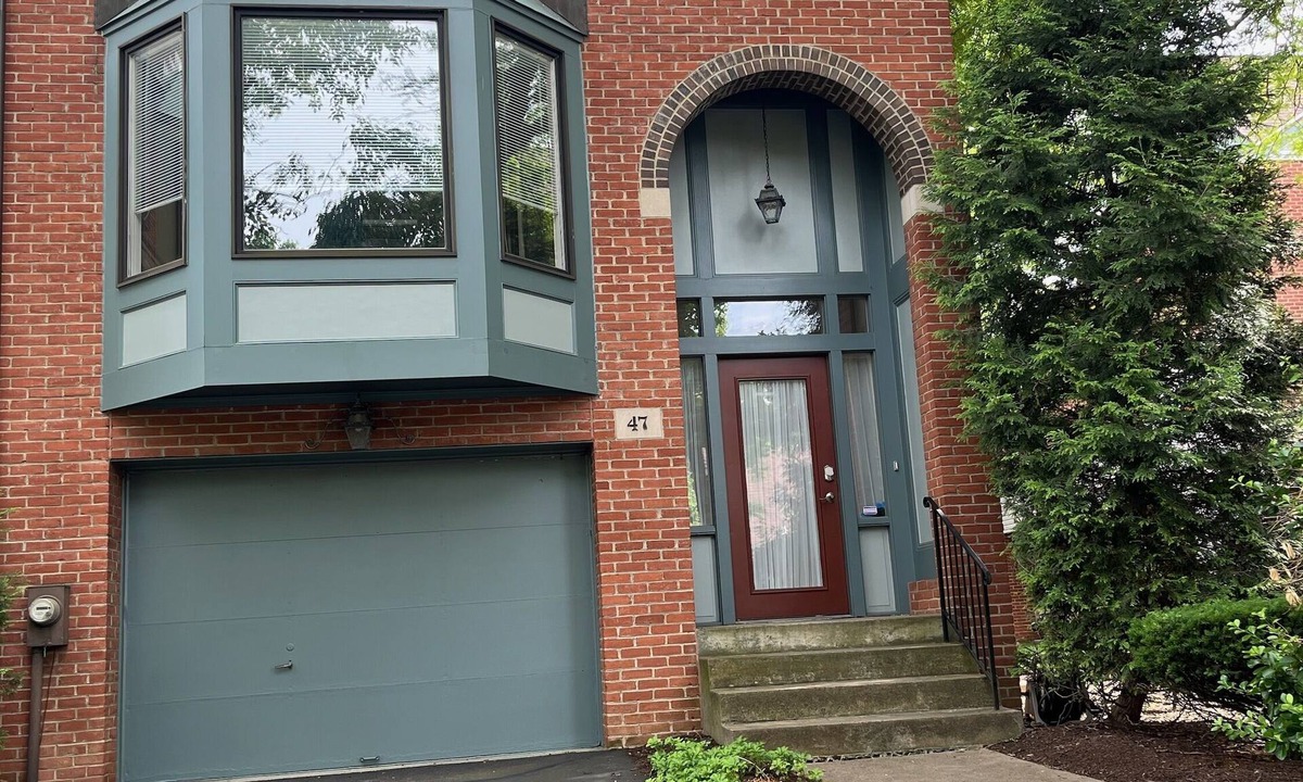 Shadyside House | Shadyside Penthouse