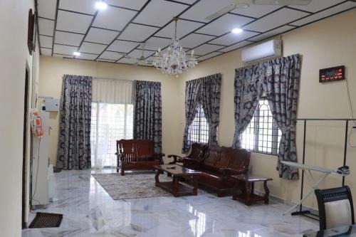 Kampung Kepayang Villa | Shaja Homestay