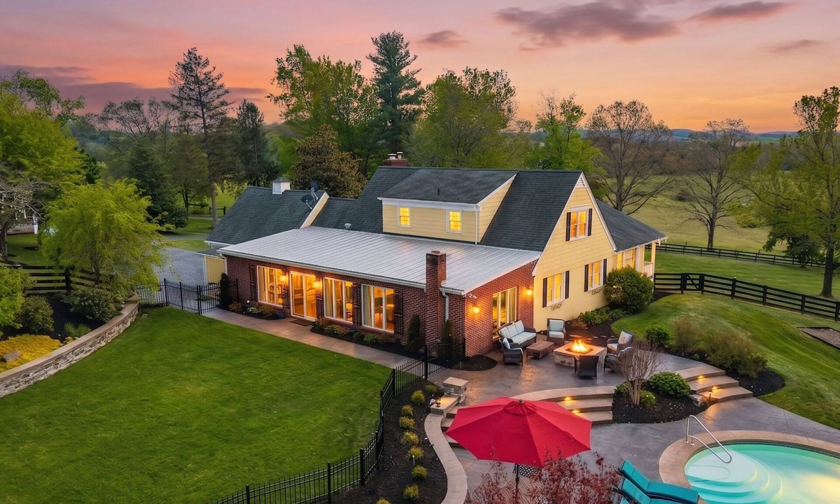 Swoope House | Shalom at Shenandoah: Pool & 15 Mins to Downtown