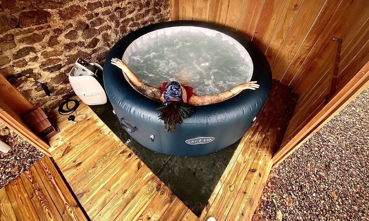 Saint-Gervais-sous-Meymont House | Shangri-La Cottage