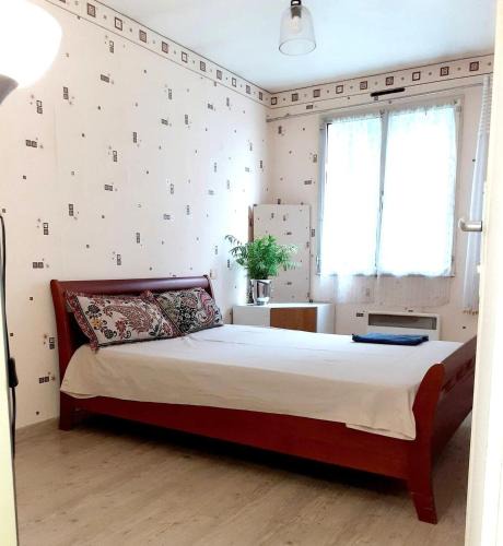 Argenteuil House | SharanjitFrance95100