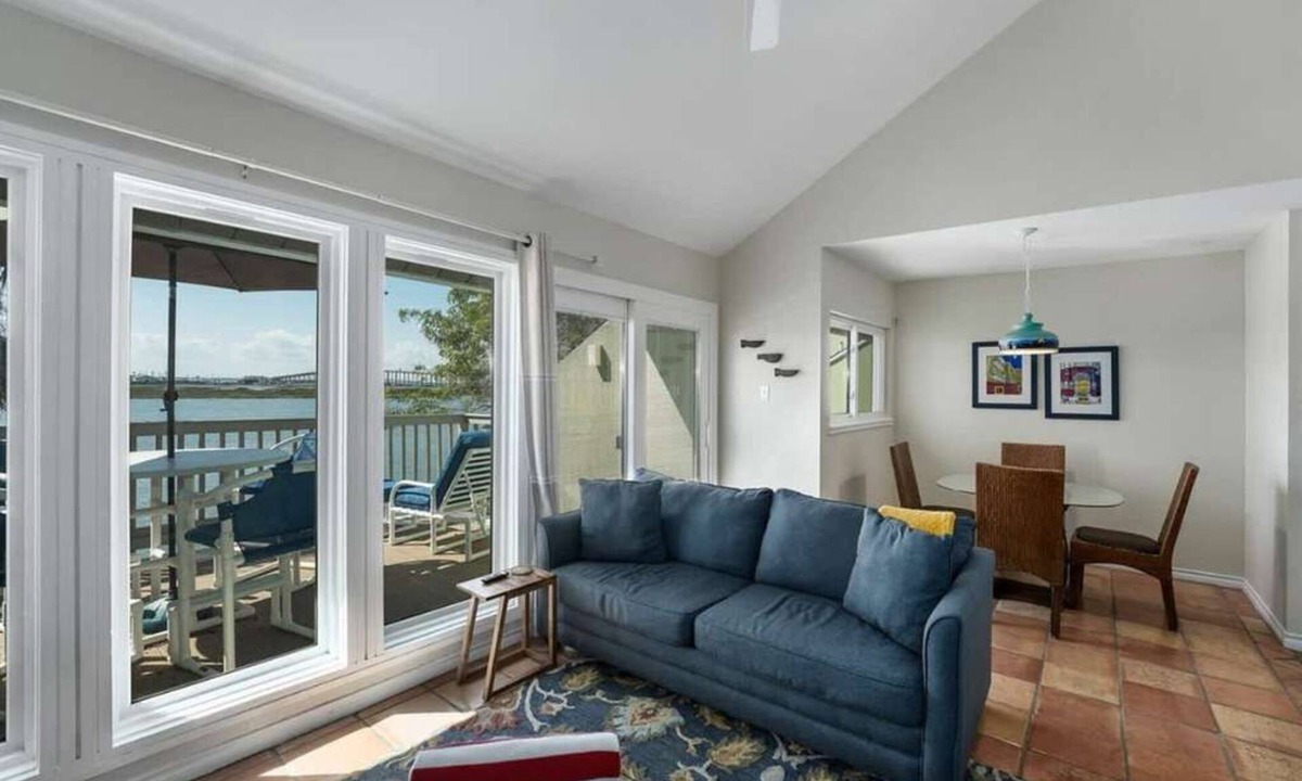 Corpus Christi Condo | Shared Pool, Fishing, Games w/Boat Parking!
