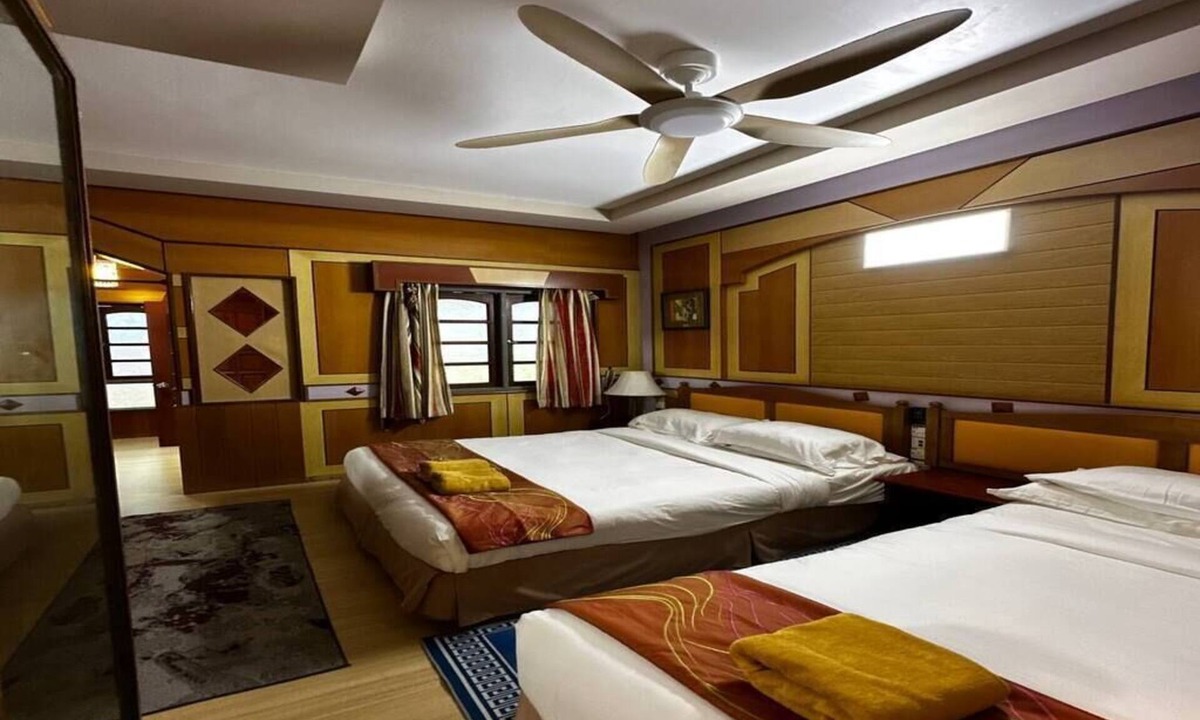 Pulau Perhentian Kecil Resort | Shari-La Island Deluxe Room Bluestar