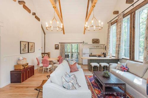 McEwen House | Sharp Shin at Buckhorn Hollow
