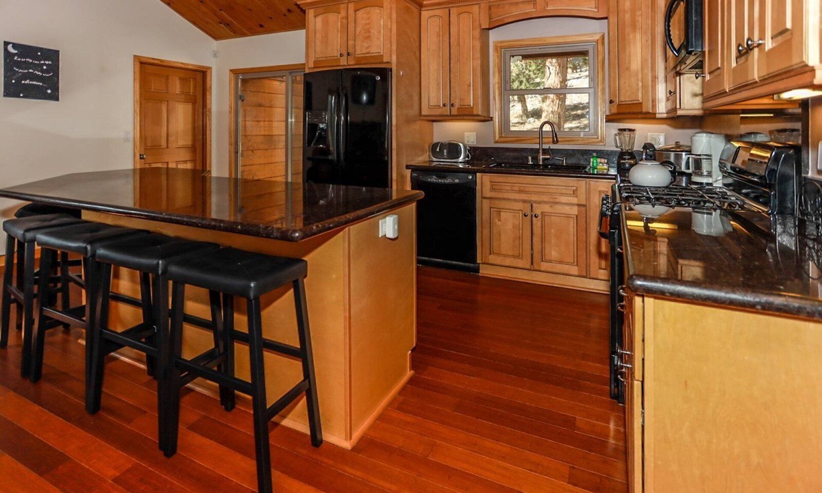 Whispering Forest Cabin | Shasta Mountain Cabin#1916