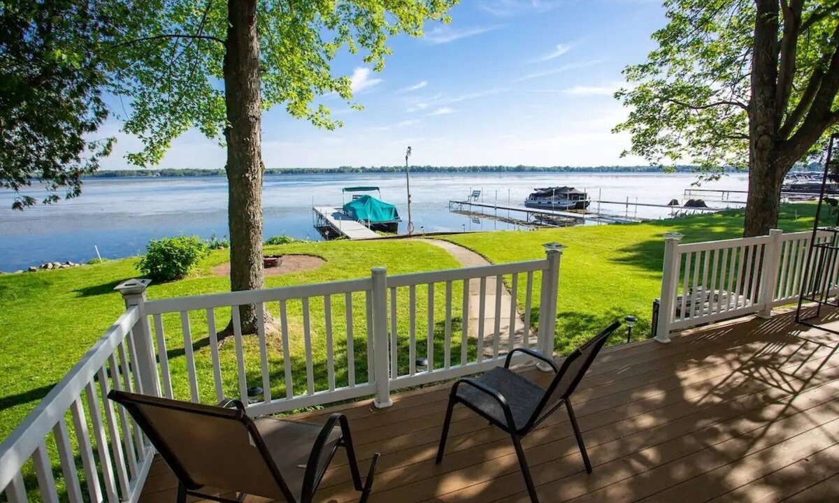 Shawano House | Shawano Lakefront Home with Dock