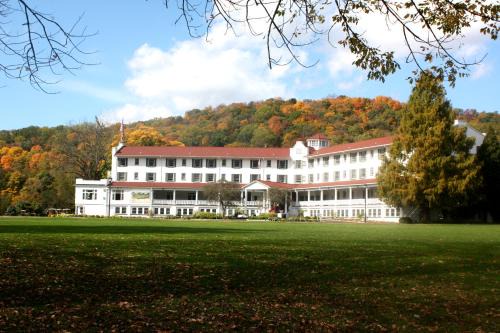 Shawnee On Delaware Resort | Shawnee Inn and Golf Resort
