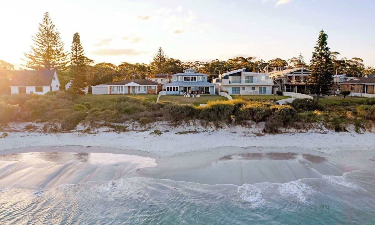 Callala Beach House | 'Shearwater' - Jervis Bay Beach Front