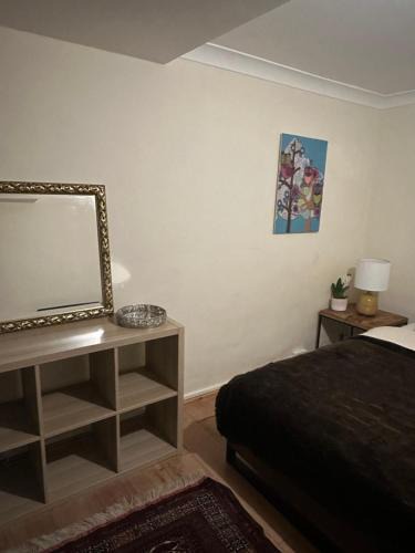 Reading Apartment | Shekeba