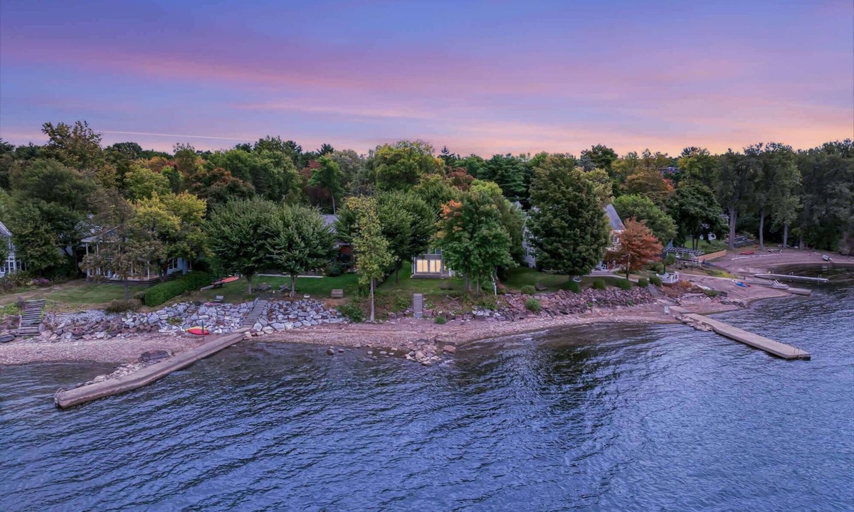 South Burlington House | Shelburne Bay: Lakefront~Private Beach~Fireplace