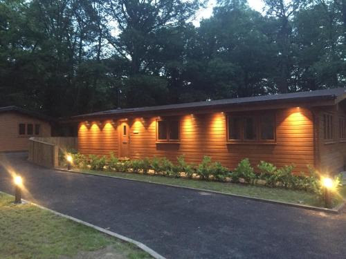 Congleton Cabin | Shellow Lane Lodges