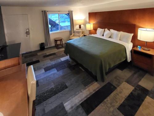 Shelton Hotel | Shelton Inn