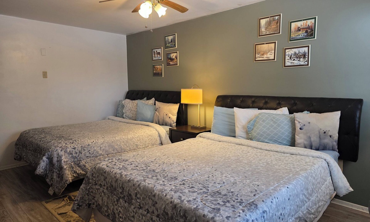 Wiarton Hotel | Shenstone Motor Inn