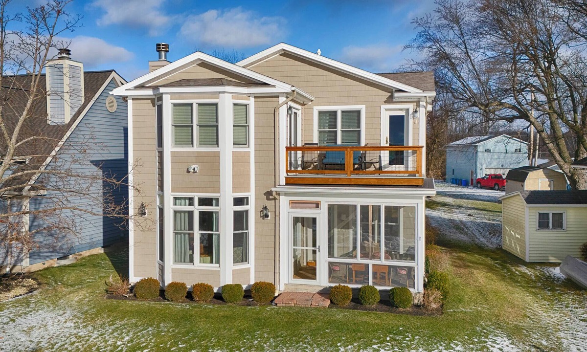 Canandaigua House | Shep's Lake House: Large Family Retreat!