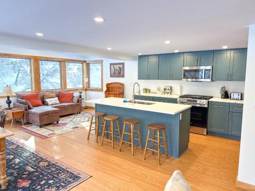 Moretown House | Shepard Brook Retreat