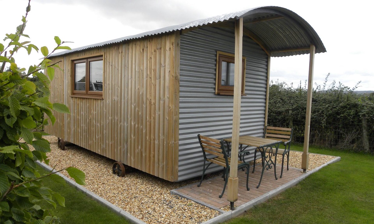 Awre Cabin | Shepherd's Hut Glamping
