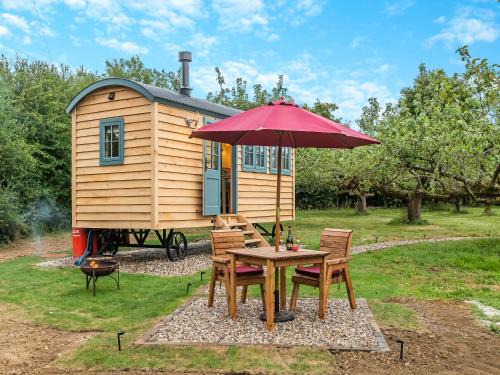 North Weald House | Shepherd's Retreat