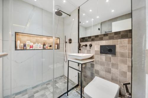 Holland Park Apartment | Shepherds bush