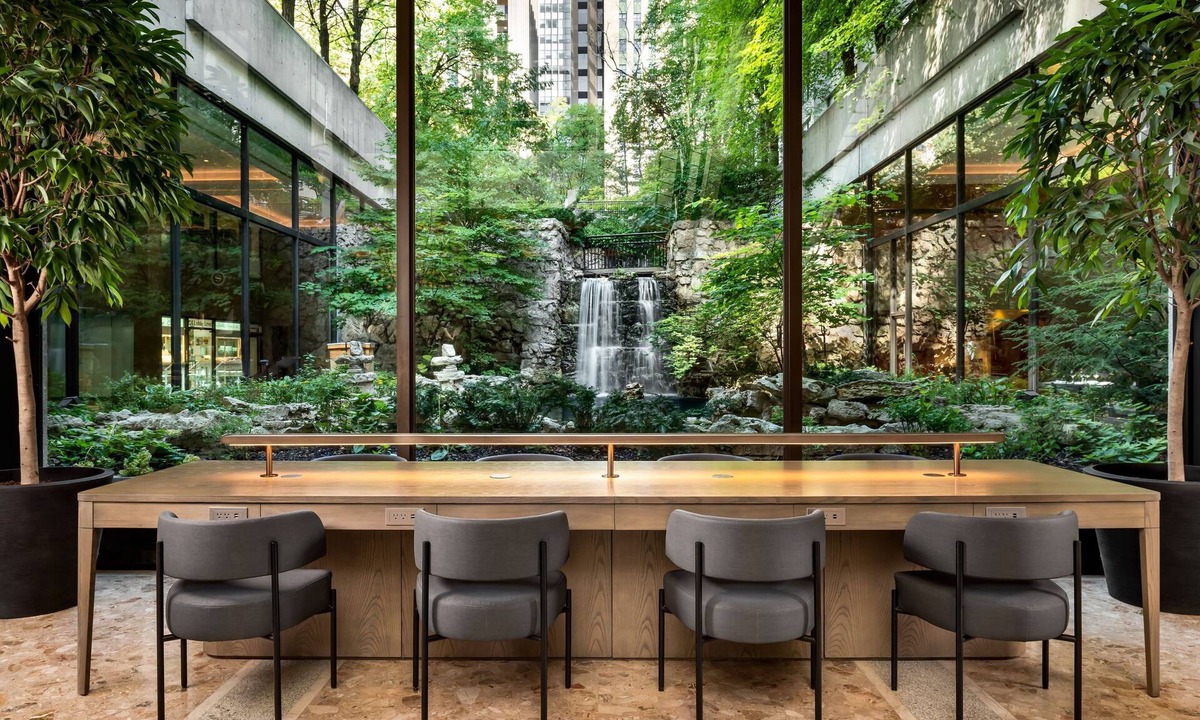 Financial District Hotel | Sheraton Centre Toronto Hotel