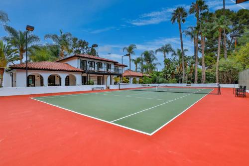 Sherman Oaks House | Sherman Oaks Tennis Estate with Pool + Spa