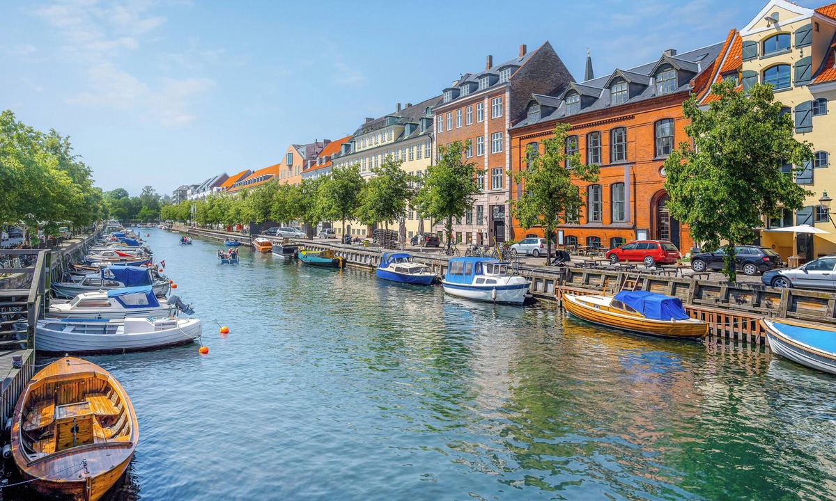Copenhagen City Centre Apartment | Shield 1 - 3 BDR With Balcony in Central Copenhagen