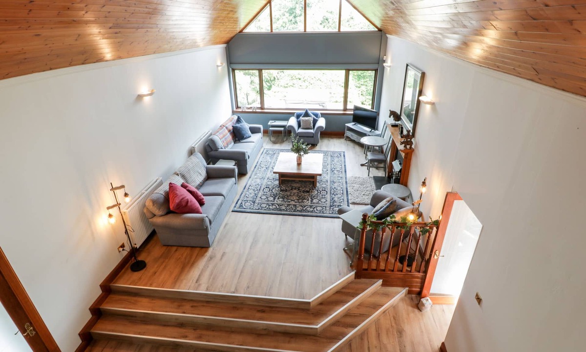 Falkirk Cottage | Shieldhill Farm House