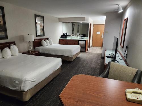 Salem Hotel | Shilo Inn Suites Salem