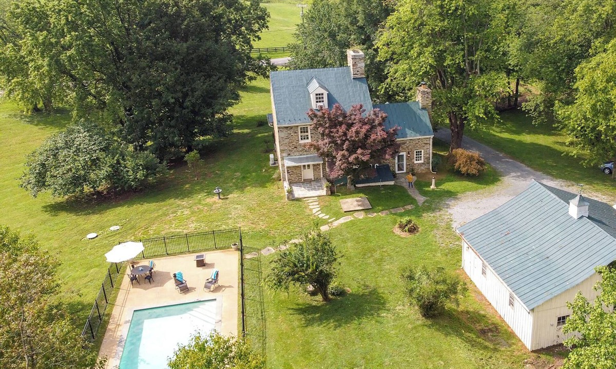 Blue Ridge House | Shiloh, Shiloh Renovated Farm House in Purcellville