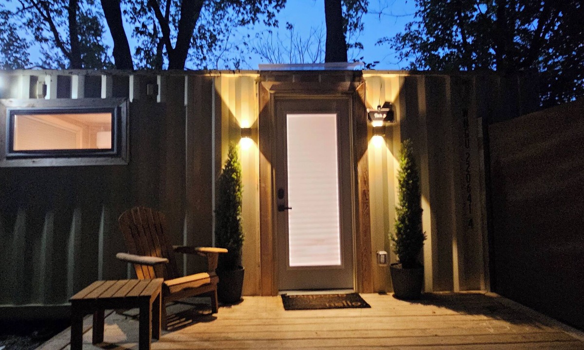 Lexington Cabin | Shipping Container Cabin
