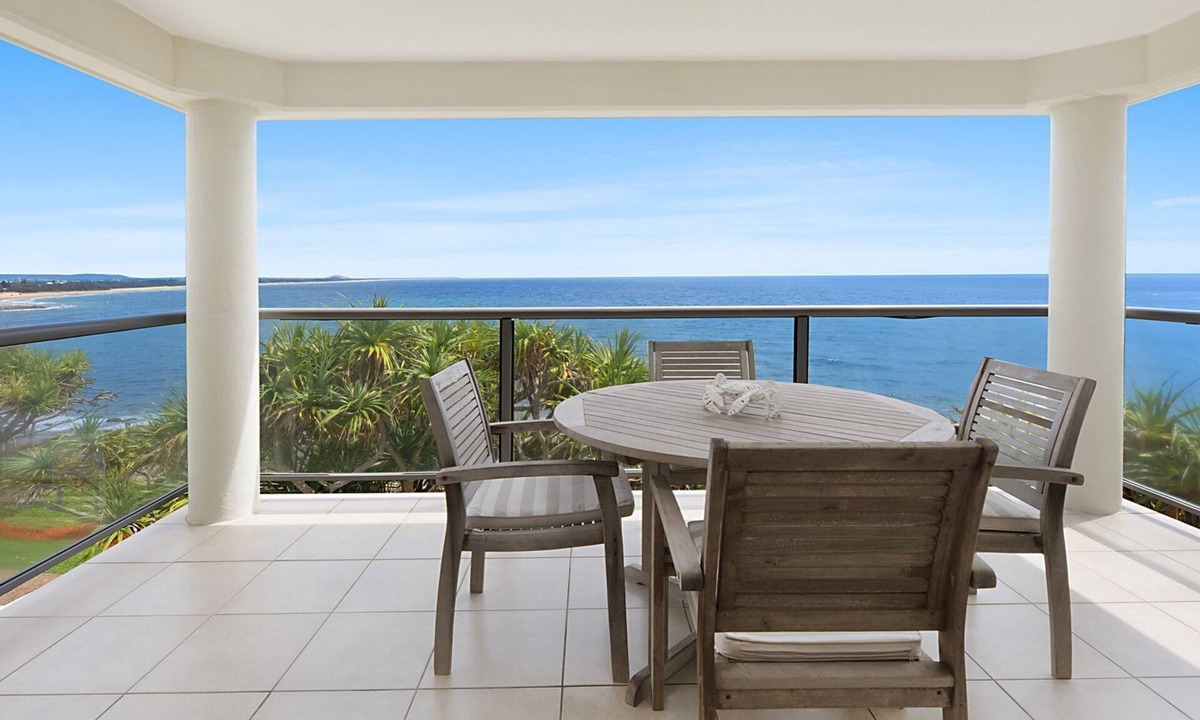 Moffat Beach Apartment | Shipton Lodge unit 3 Moffat Beach QLD