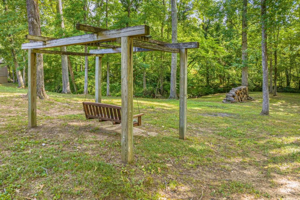 Graysville House | Shirley Cottage