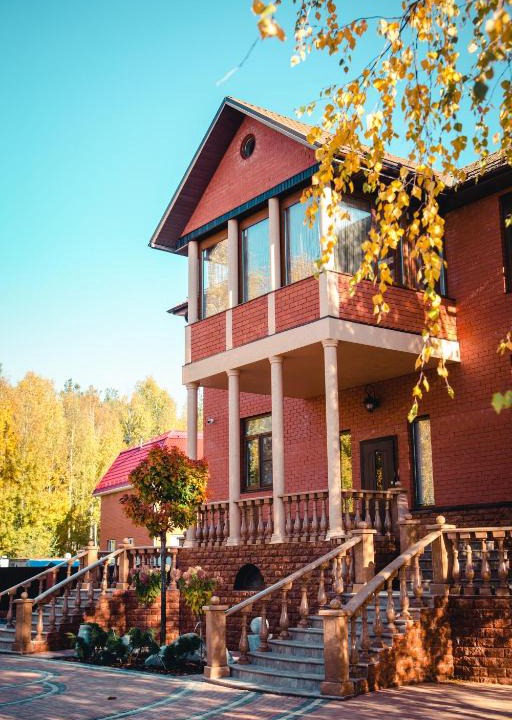 Ilyinskoye Hotel | Shmel House