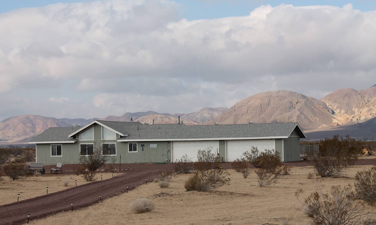 Yermo House | Shooting Star Ranch!
