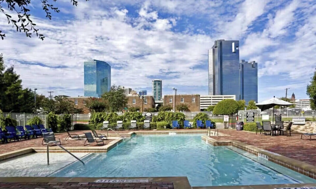 Downtown Fort Worth Condo | Shop, dine, enjoy - walk Downtown!