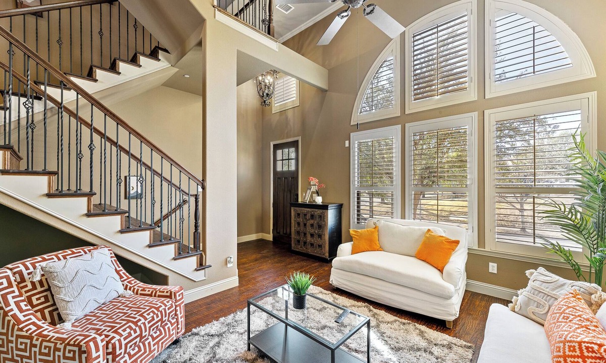 Legacy Park House | Shops at Legacy Plano Townhome Near Legacy West