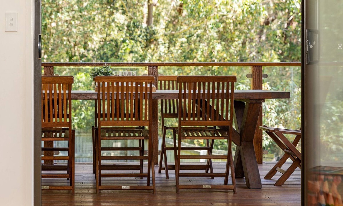 Boomerang Beach House | Shore Beats Work @ Boomerang Beach